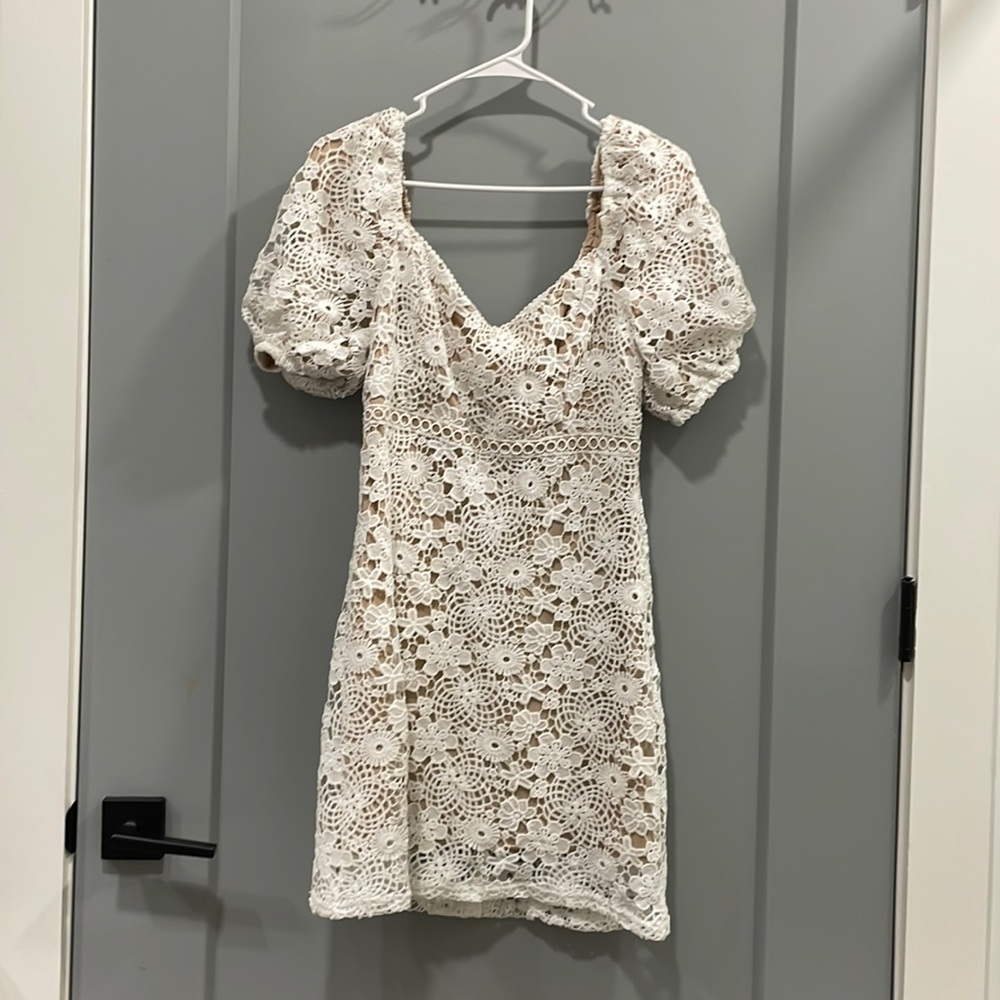 These Three Boutique white/nude floral dress size medium (worn once)